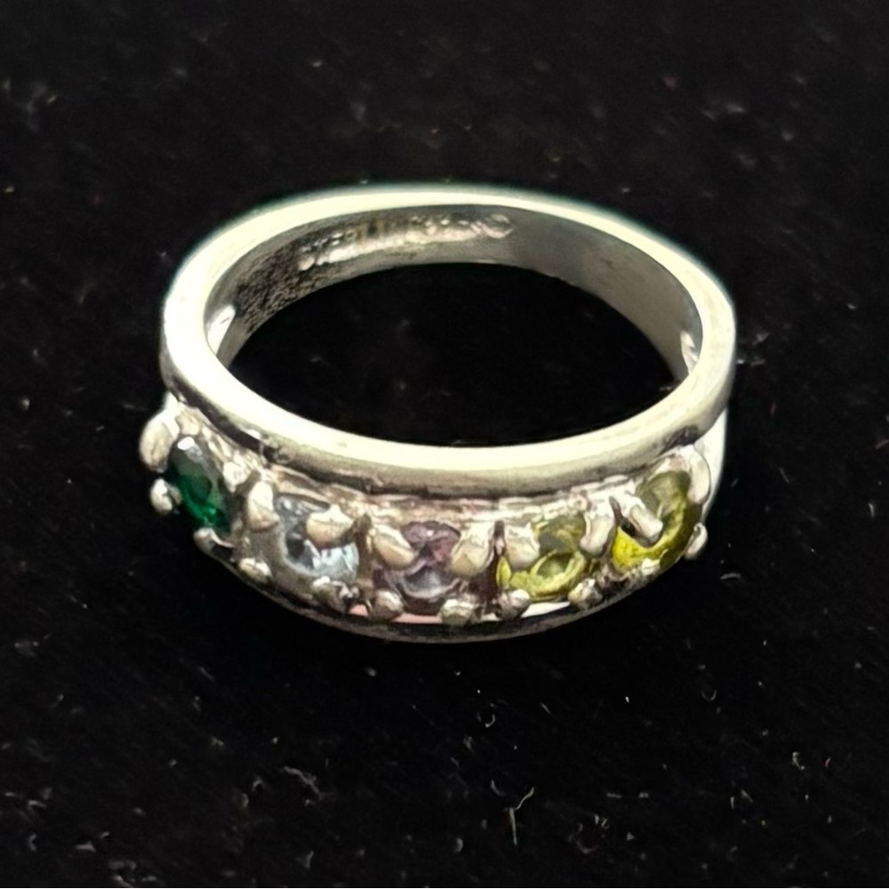 Elegant Silver Ring with Multicolor Stones